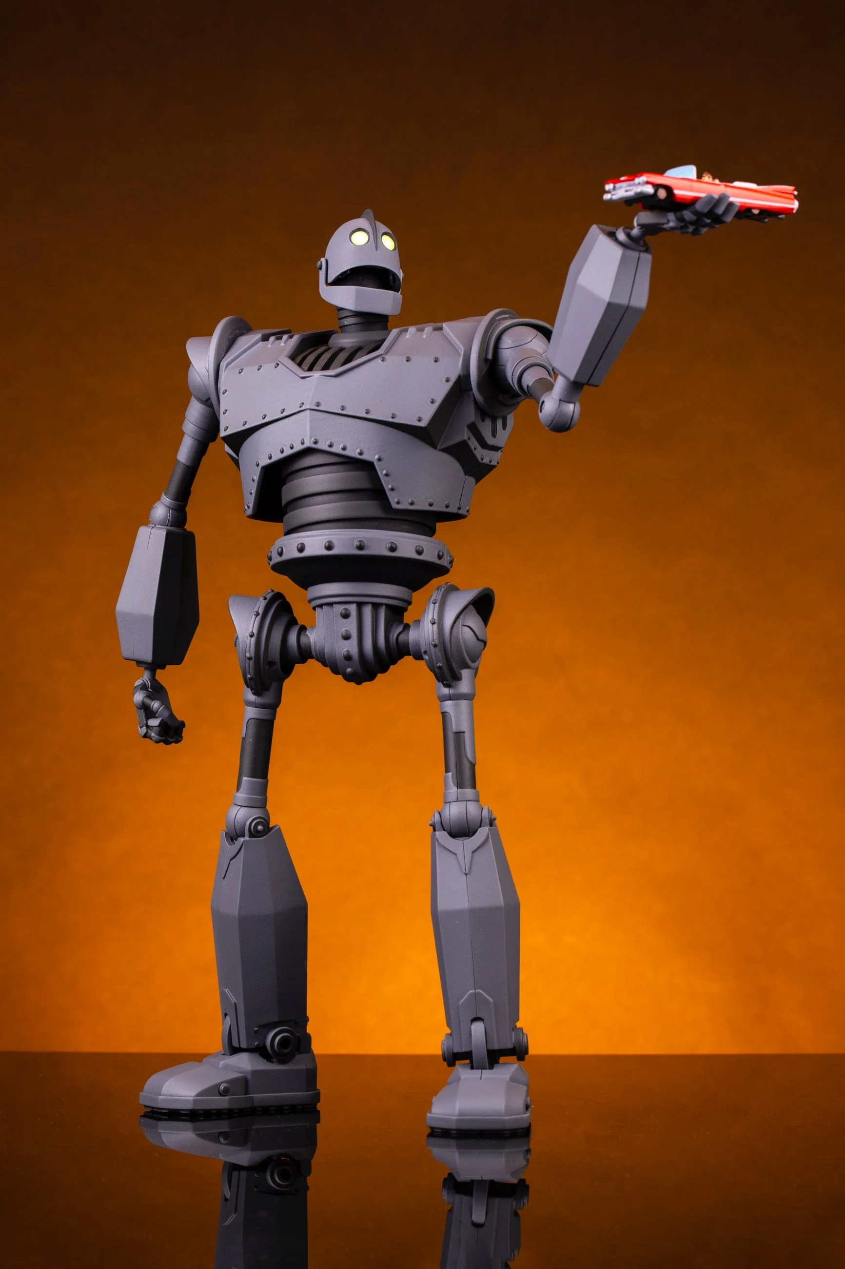 189-iron-giant-mondo-mecha-figure-exclusive-3.webp Iron Giant MONDO MECHA Figure Exclusive