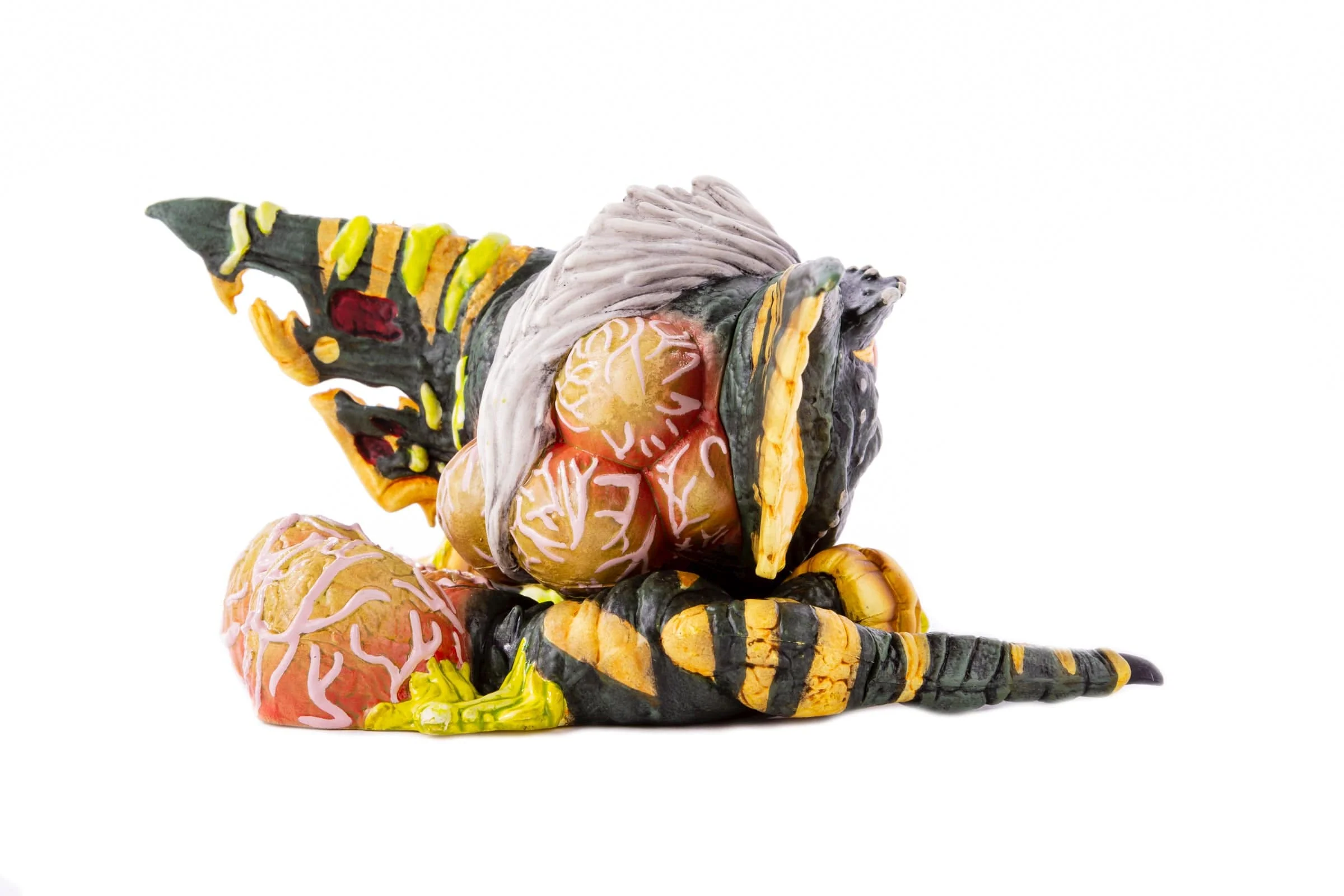 194-melting-stripe-mondoid-vinyl-figure-7.webp Melting Stripe Mondoid Vinyl Figure