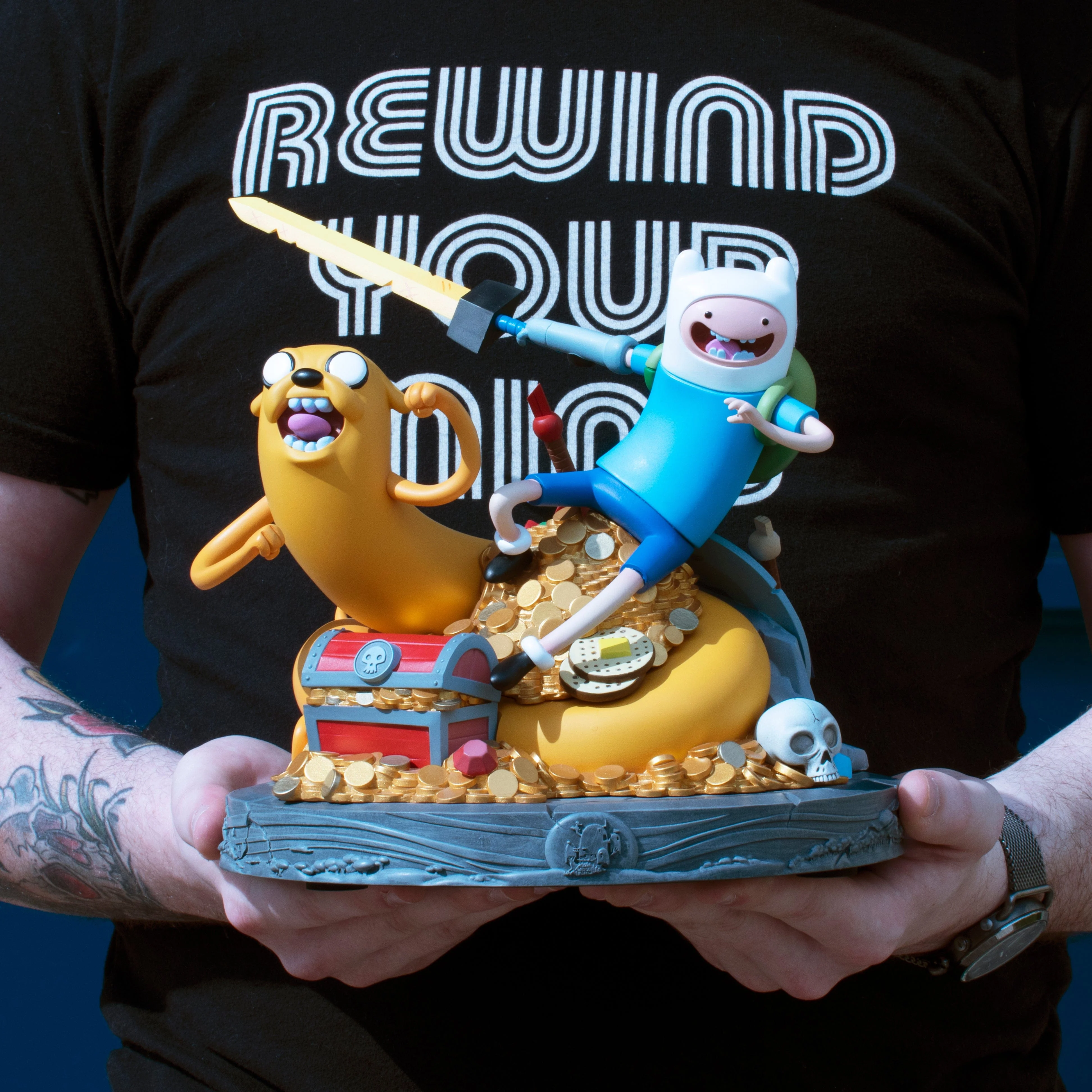2457-adventure-time-statue-jake-and-finn-regular-version-13.webp Adventure Time Statue - Jake and Finn - Regular Version