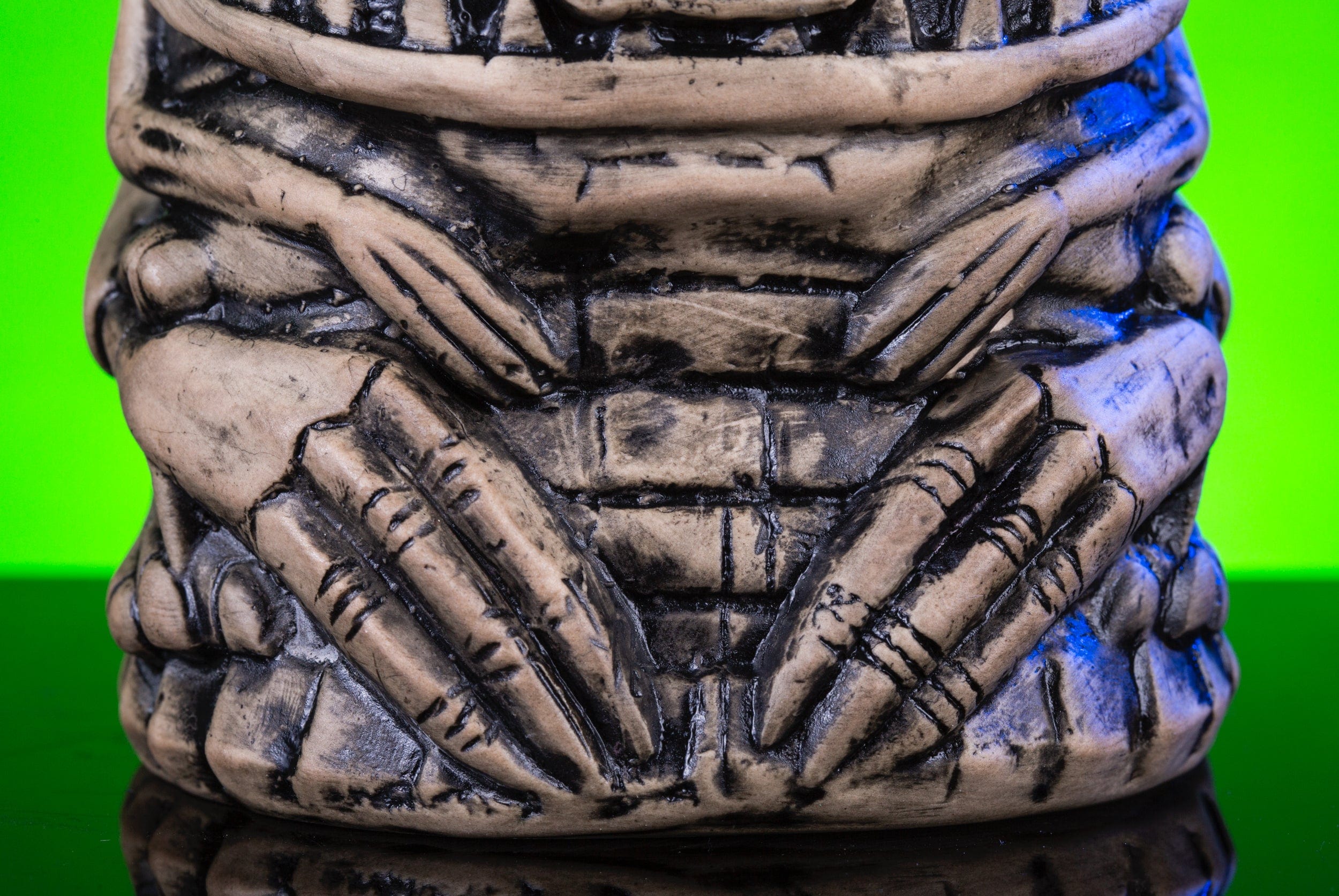 2522-alien-queen-tiki-mug-xeno-bone-variant-5.jpg Alien Queen Tiki Mug (Xeno Bone Variant)
