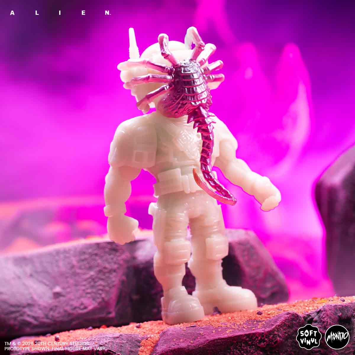 2560-aliens-mantis-alien-soft-vinyl-figure-cherry-blossom-glow-in-the-dark-variant-14.jpg Aliens - Mantis Alien Soft Vinyl Figure - Cherry Blossom Glow in the Dark Variant