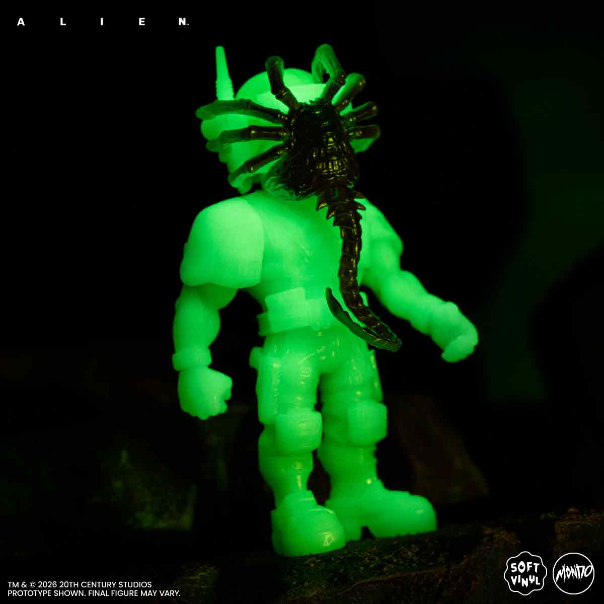 2560-aliens-mantis-alien-soft-vinyl-figure-cherry-blossom-glow-in-the-dark-variant-15.jpg Aliens - Mantis Alien Soft Vinyl Figure - Cherry Blossom Glow in the Dark Variant
