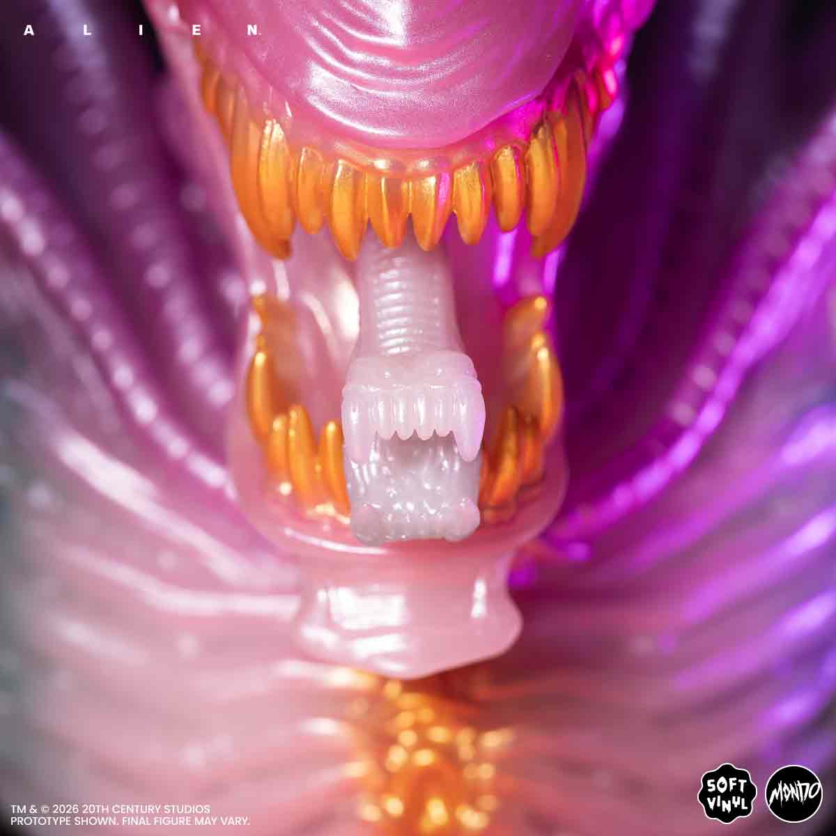 2560-aliens-mantis-alien-soft-vinyl-figure-cherry-blossom-glow-in-the-dark-variant-9.jpg Aliens - Mantis Alien Soft Vinyl Figure - Cherry Blossom Glow in the Dark Variant