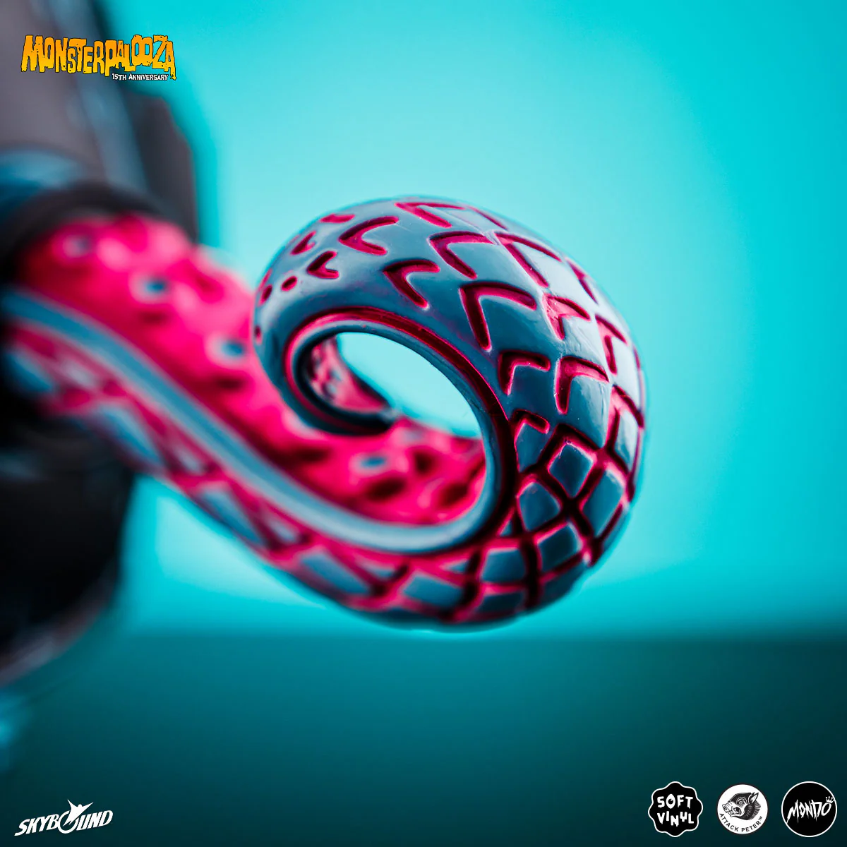 2644-attack-peter-s-takoro-vinyl-designer-figure-vice-city-rage-variant-mondo-exclusive-19.webp Attack Peter's Takoro - Vinyl Designer Figure - Vice City Rage Variant - Mondo Exclusive