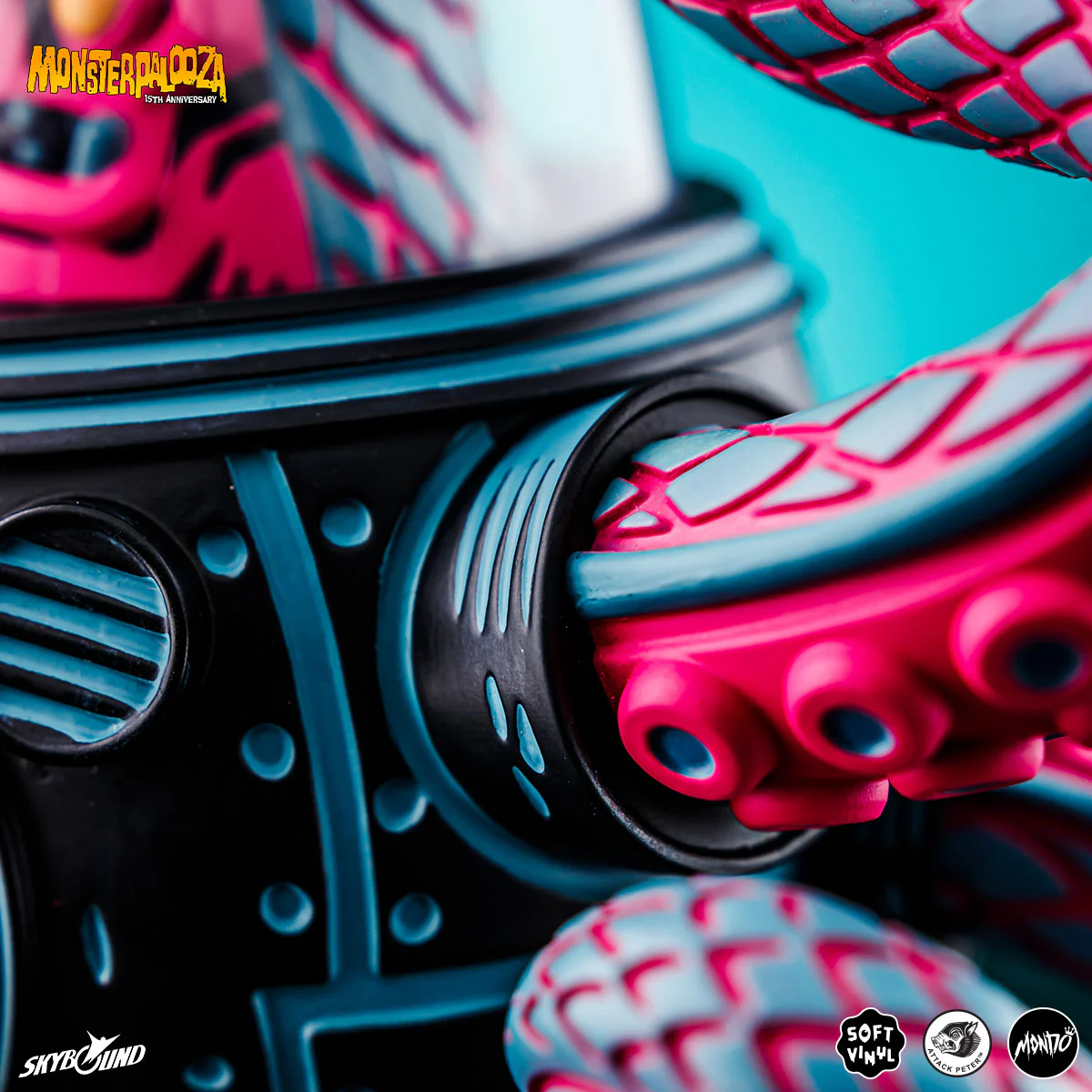 2644-attack-peter-s-takoro-vinyl-designer-figure-vice-city-rage-variant-mondo-exclusive-23.webp Attack Peter's Takoro - Vinyl Designer Figure - Vice City Rage Variant - Mondo Exclusive