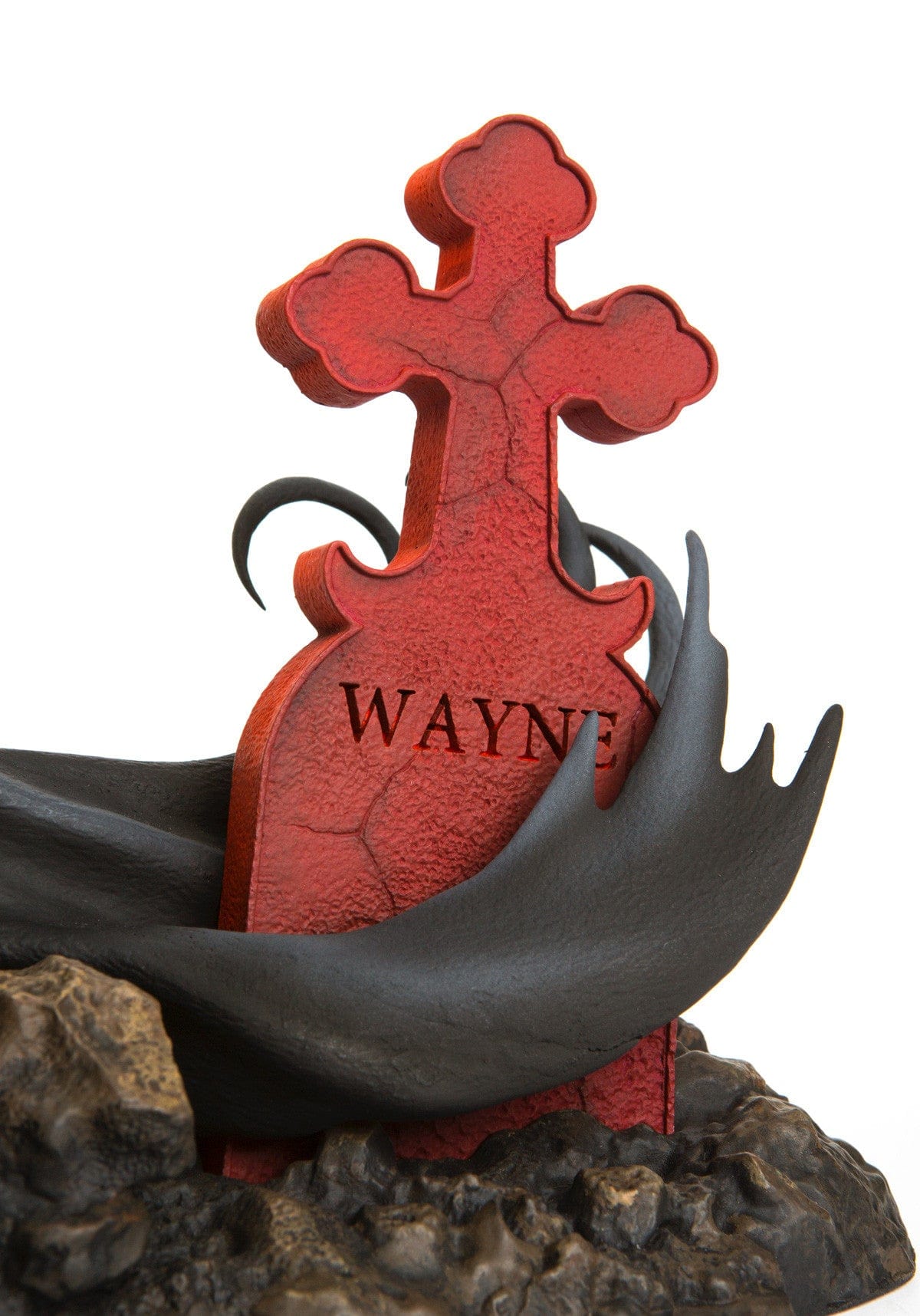 Batman & Dracula: Red Rain Statue (Exclusive)