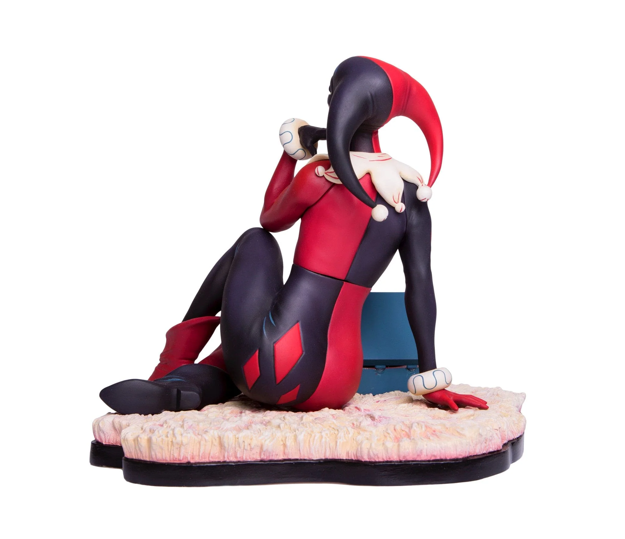 Batman – "Waiting for My J Man" Harley Quinn Statue