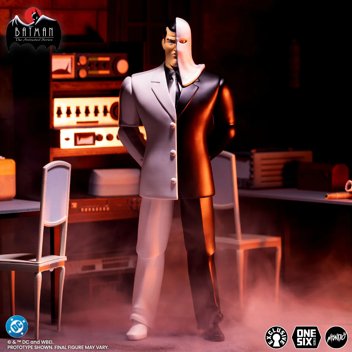 Batman: The Animated Series - Two-Face 1/6 Scale Figure - Limited Edition