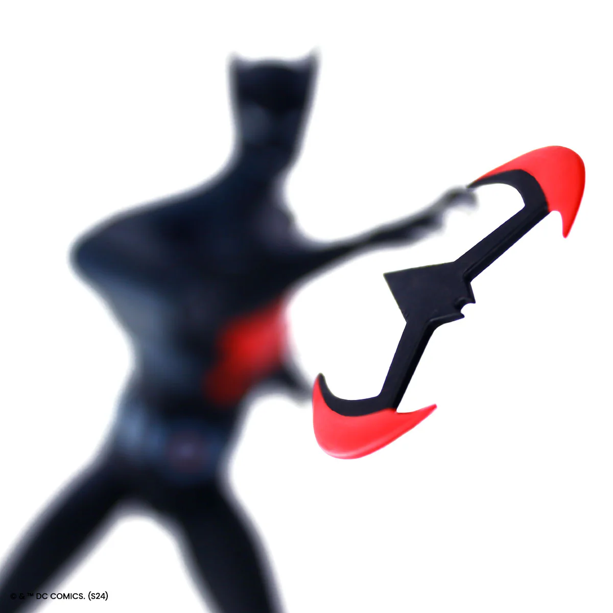 314-batman-beyond-terry-1-6-scale-figure-exclusive-24.webp Batman Beyond - Terry 1/6 Scale Figure - Exclusive