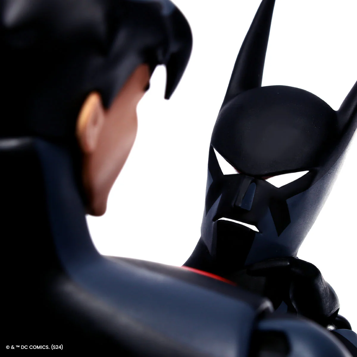 314-batman-beyond-terry-1-6-scale-figure-exclusive-30.webp Batman Beyond - Terry 1/6 Scale Figure - Exclusive