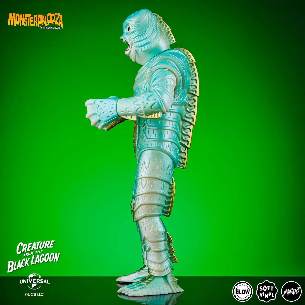 3211-creature-from-the-black-lagoon-vinyl-designer-figure-by-attack-peter-glow-in-the-dark-variant-8.webp Creature From The Black Lagoon - Vinyl Designer Figure by Attack Peter - Glow in the Dark Variant