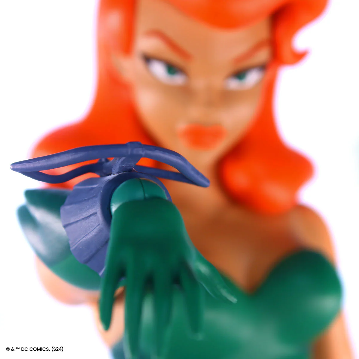 326-batman-the-animated-series-poison-ivy-1-6-scale-figure-timed-edition-31.webp Batman: The Animated Series - Poison Ivy 1/6 Scale Figure - Timed Edition