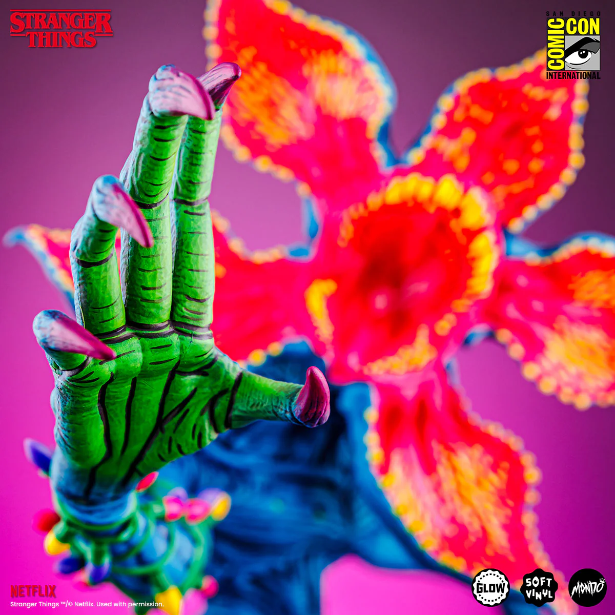 3342-demogorgon-vinyl-designer-figure-by-james-groman-80-s-fever-variant-16.webp Demogorgon - Vinyl Designer Figure by James Groman - 80's Fever Variant