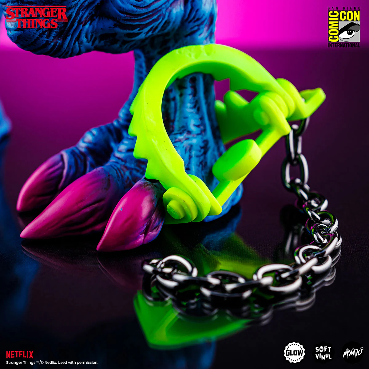 3342-demogorgon-vinyl-designer-figure-by-james-groman-80-s-fever-variant-21.webp Demogorgon - Vinyl Designer Figure by James Groman - 80's Fever Variant