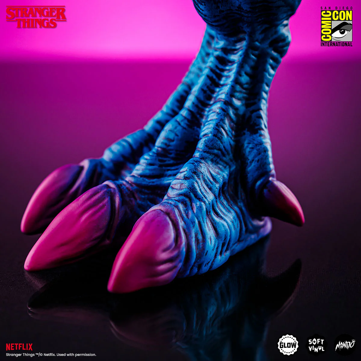 3342-demogorgon-vinyl-designer-figure-by-james-groman-80-s-fever-variant-22.webp Demogorgon - Vinyl Designer Figure by James Groman - 80's Fever Variant