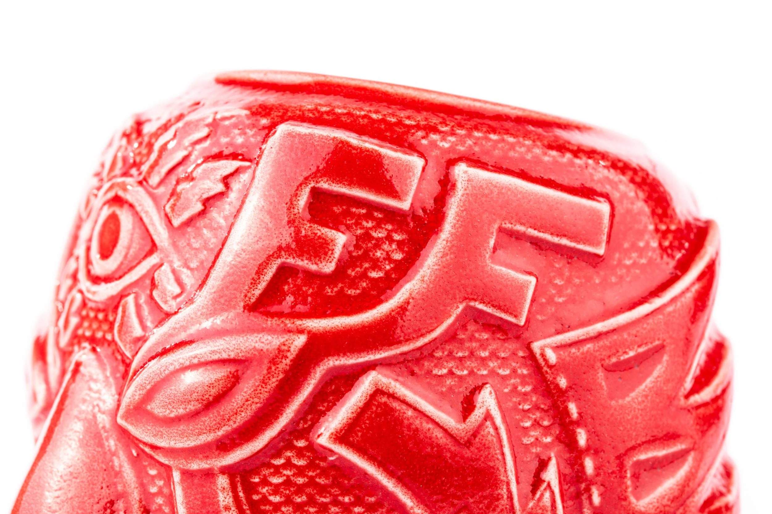 3533-el-ojo-fantastico-tiki-mug-furia-roja-variant-5.webp El Ojo Fantastico Tiki Mug – Furia Roja Variant
