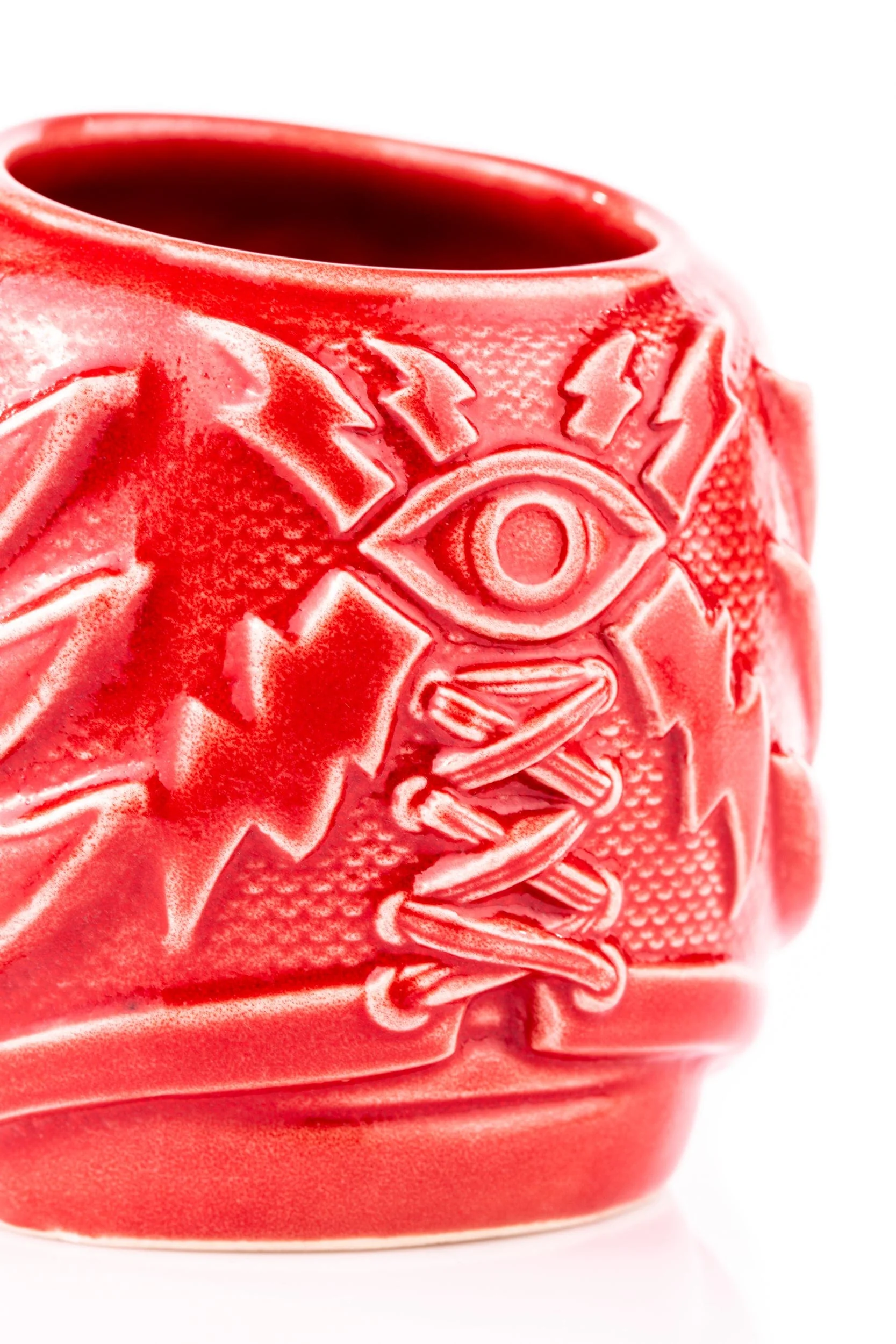 3533-el-ojo-fantastico-tiki-mug-furia-roja-variant-6.webp El Ojo Fantastico Tiki Mug – Furia Roja Variant