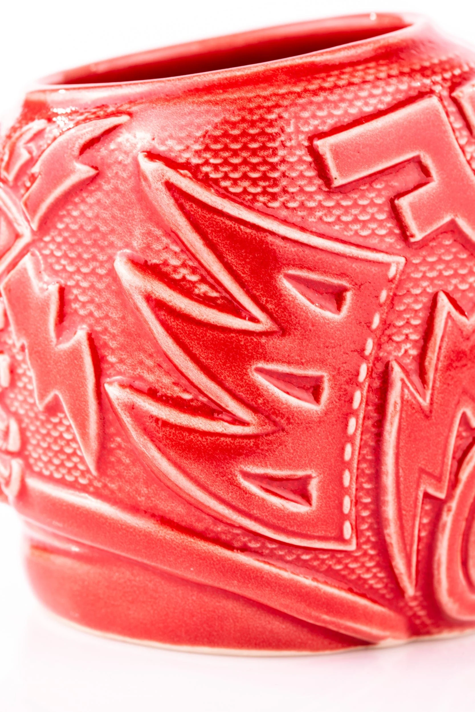 3533-el-ojo-fantastico-tiki-mug-furia-roja-variant-7.webp El Ojo Fantastico Tiki Mug – Furia Roja Variant