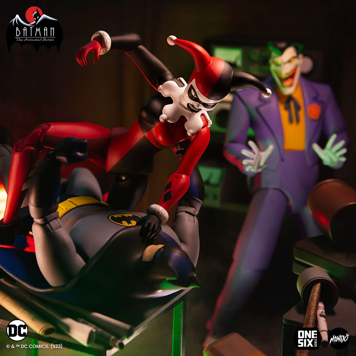 364-batman-the-animated-series-harley-quinn-1-6-scale-figure-8.webp Batman: The Animated Series - Harley Quinn 1/6 Scale Figure