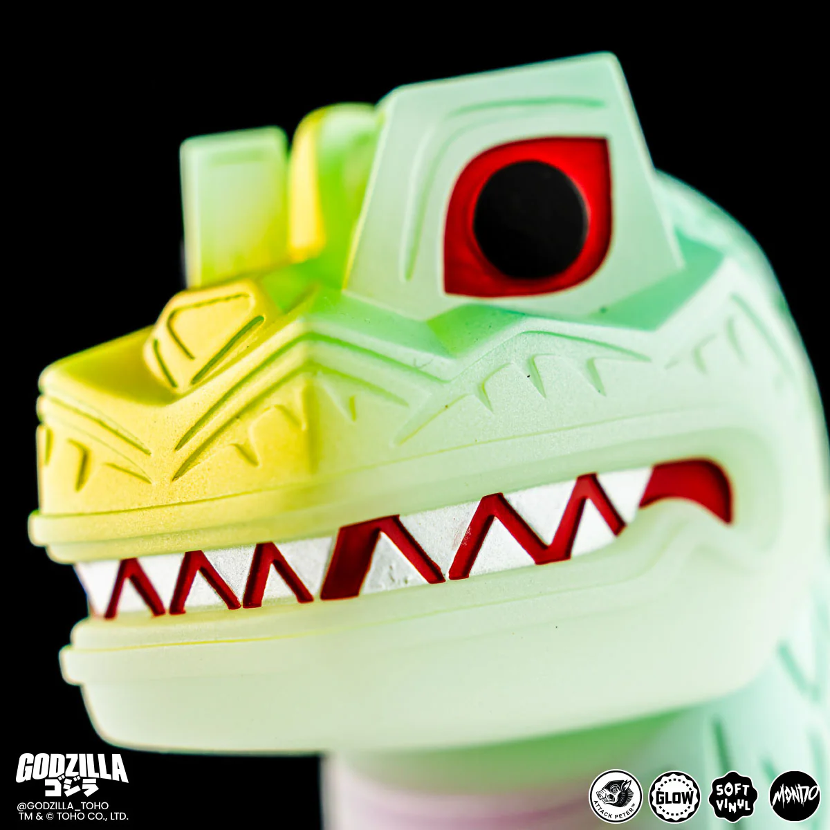 3769-godzilla-vinyl-designer-figure-by-attack-peter-kaiju-night-light-variant-14.webp Godzilla - Vinyl Designer Figure by Attack Peter - Kaiju Night Light Variant