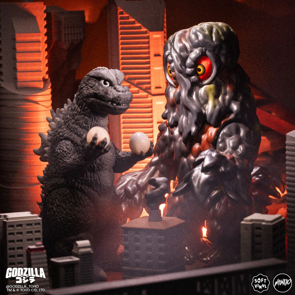 3800-godzilla-and-hedorah-soft-vinyl-figure-set-godzilla-vs-the-smog-monster-16.webp Godzilla and Hedorah Soft Vinyl Figure Set - Godzilla vs The Smog Monster