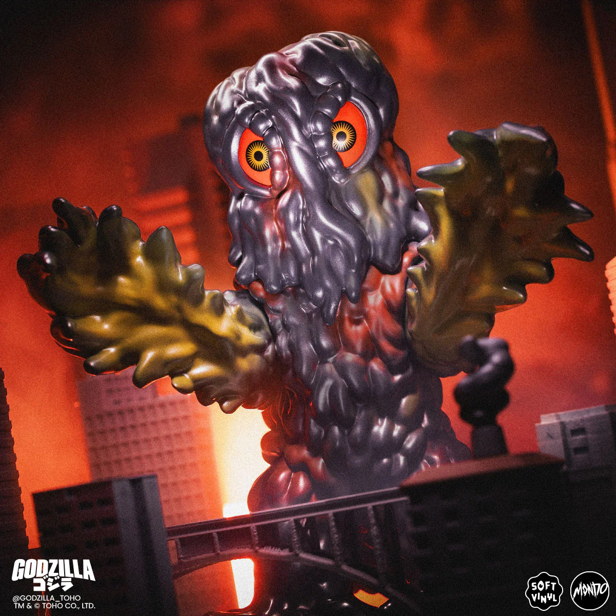 3800-godzilla-and-hedorah-soft-vinyl-figure-set-godzilla-vs-the-smog-monster-8.webp Godzilla and Hedorah Soft Vinyl Figure Set - Godzilla vs The Smog Monster