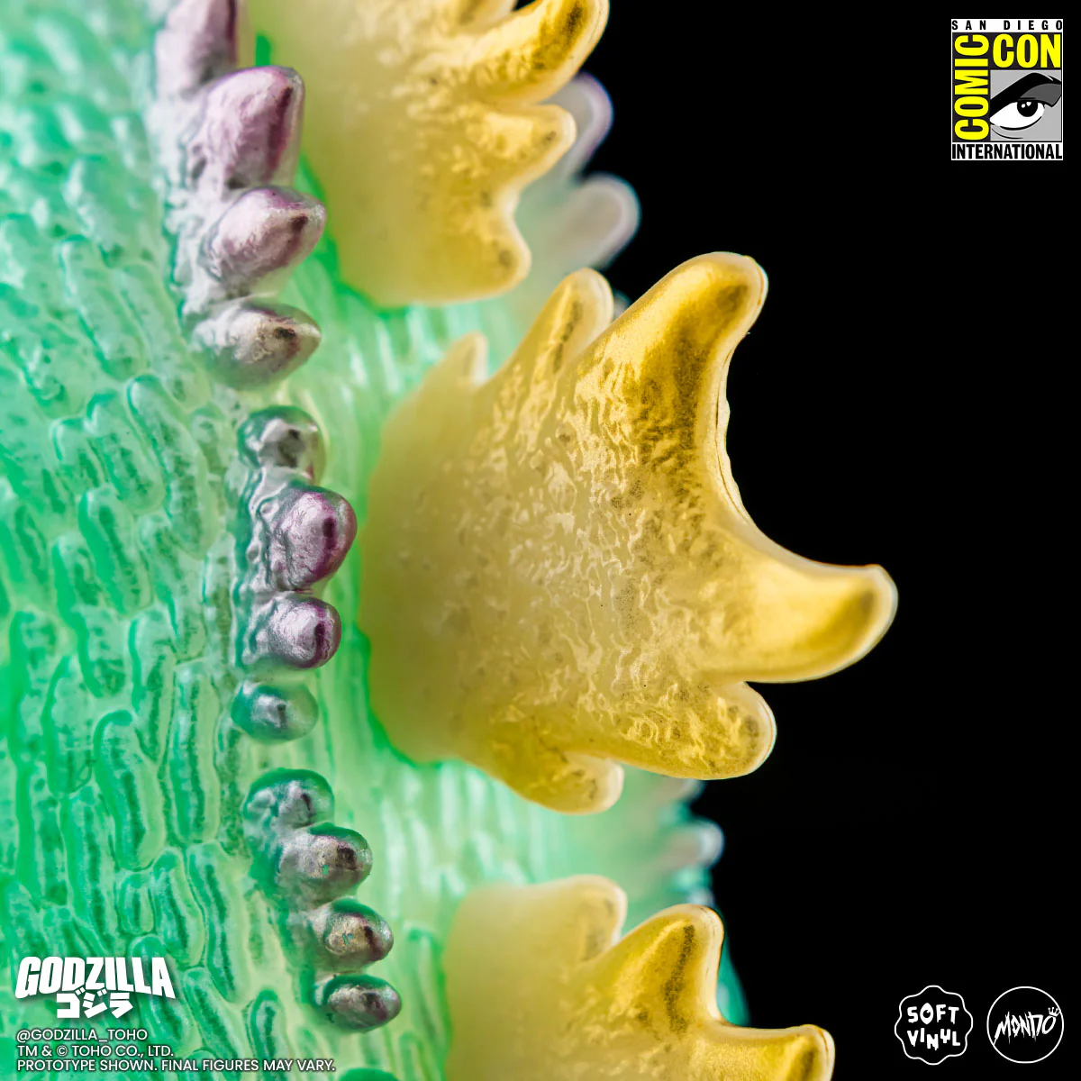3801-godzilla-and-hedorah-soft-vinyl-figure-set-cherry-blossom-glow-in-the-dark-variant-12.webp Godzilla and Hedorah Soft Vinyl Figure Set - Cherry Blossom Glow In the Dark Variant