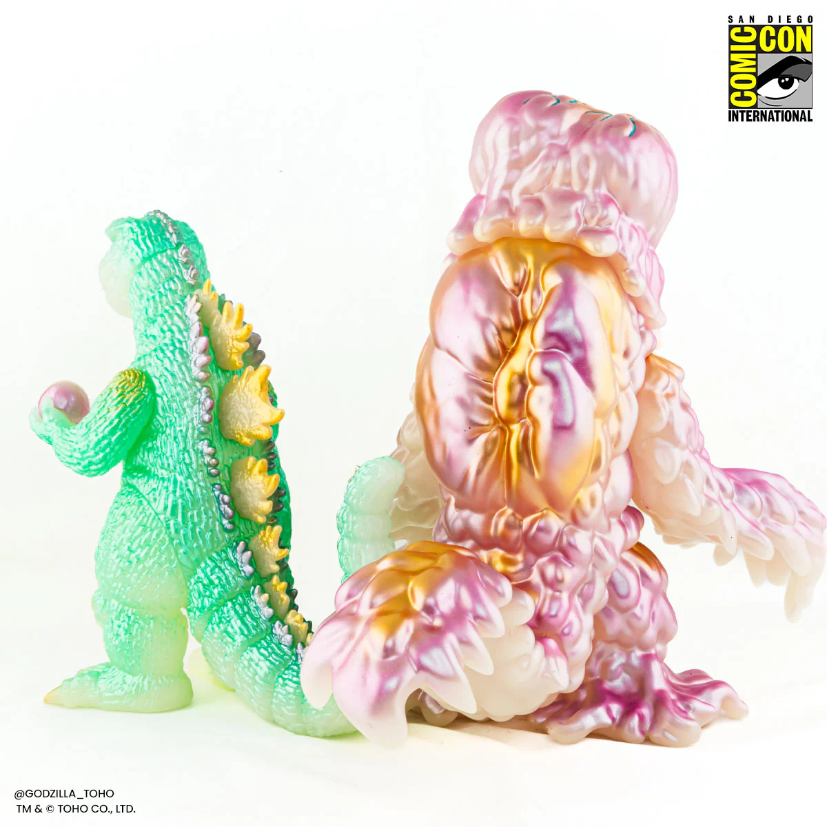 3801-godzilla-and-hedorah-soft-vinyl-figure-set-cherry-blossom-glow-in-the-dark-variant-5.webp Godzilla and Hedorah Soft Vinyl Figure Set - Cherry Blossom Glow In the Dark Variant