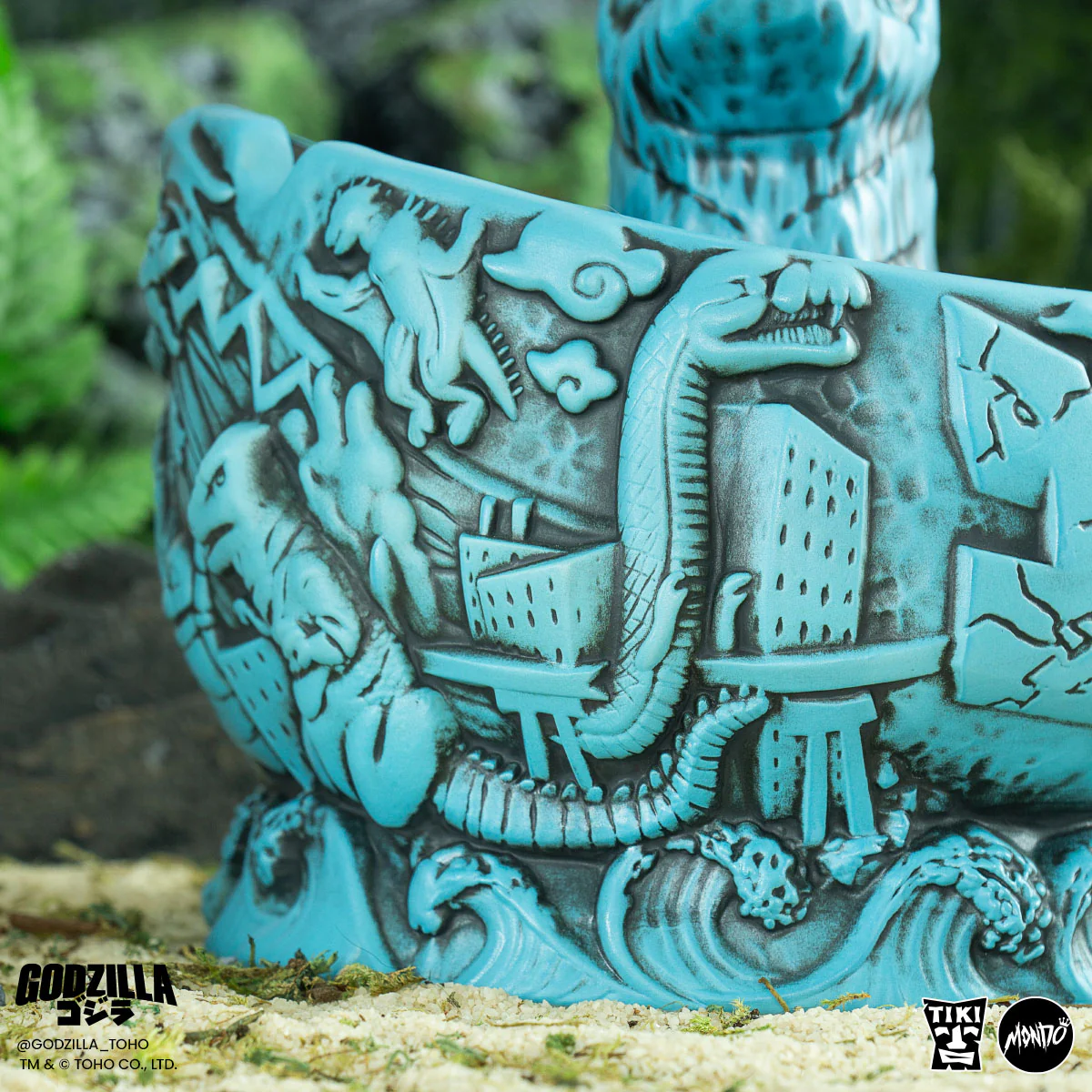 3805-godzilla-destroy-all-monsters-tiki-bowl-heat-ray-variant-26.webp Godzilla Destroy All Monsters Tiki Bowl - Heat Ray Variant