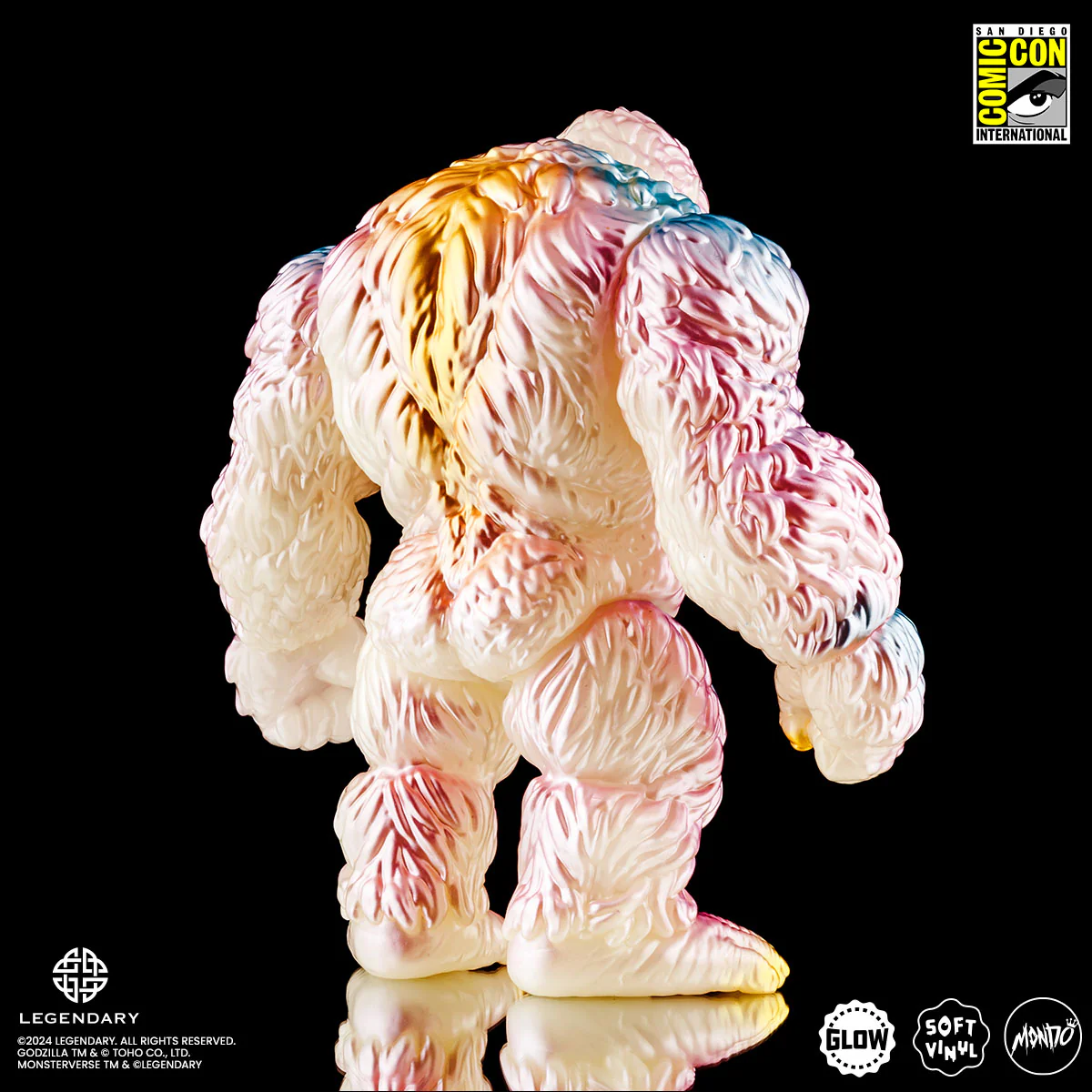 3879-godzilla-x-kong-the-new-empire-kong-soft-vinyl-figure-cherry-blossom-glow-in-the-dark-variant-10.webp Godzilla x Kong: The New Empire - Kong Soft Vinyl Figure - Cherry Blossom Glow in the Dark Variant