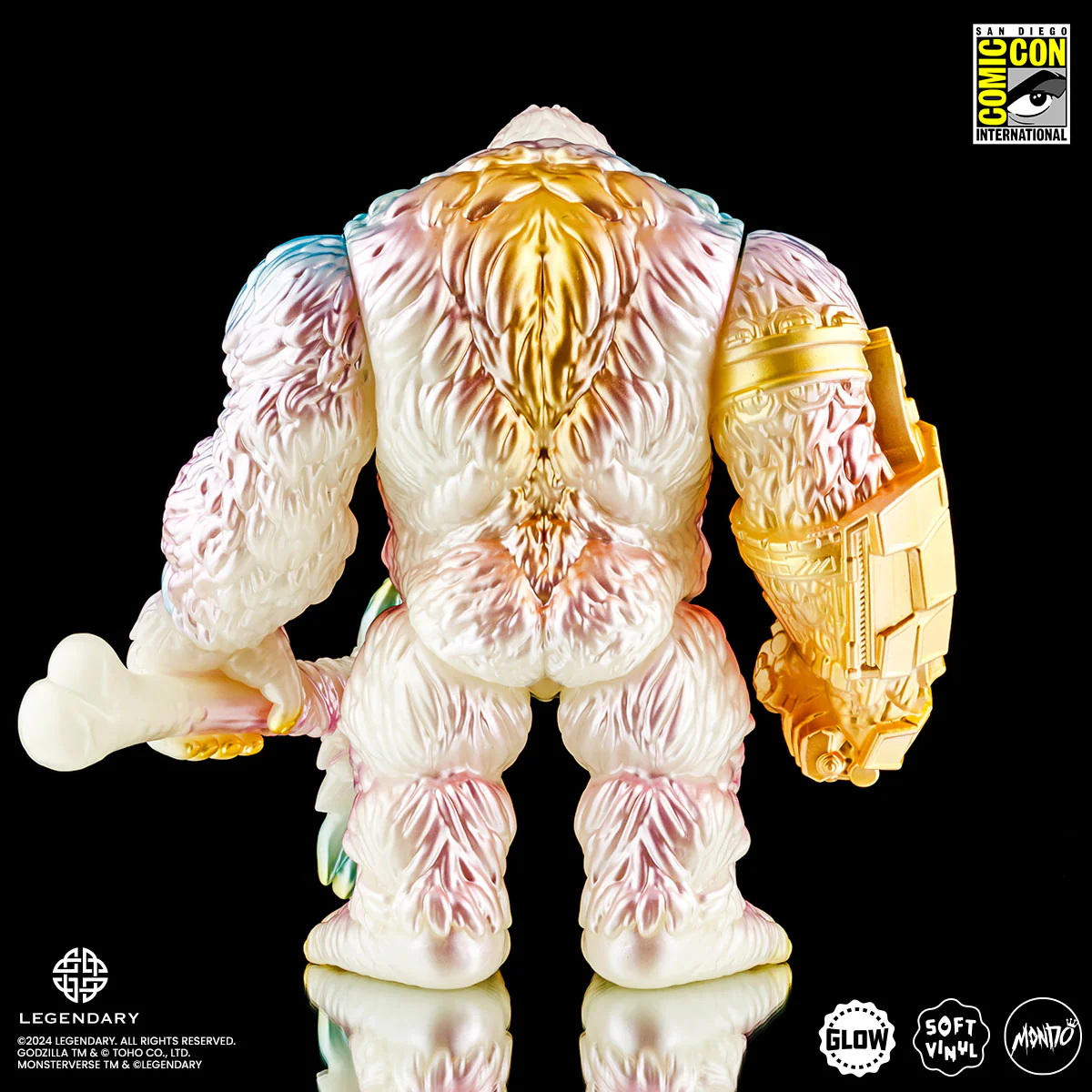 3879-godzilla-x-kong-the-new-empire-kong-soft-vinyl-figure-cherry-blossom-glow-in-the-dark-variant-13.webp Godzilla x Kong: The New Empire - Kong Soft Vinyl Figure - Cherry Blossom Glow in the Dark Variant