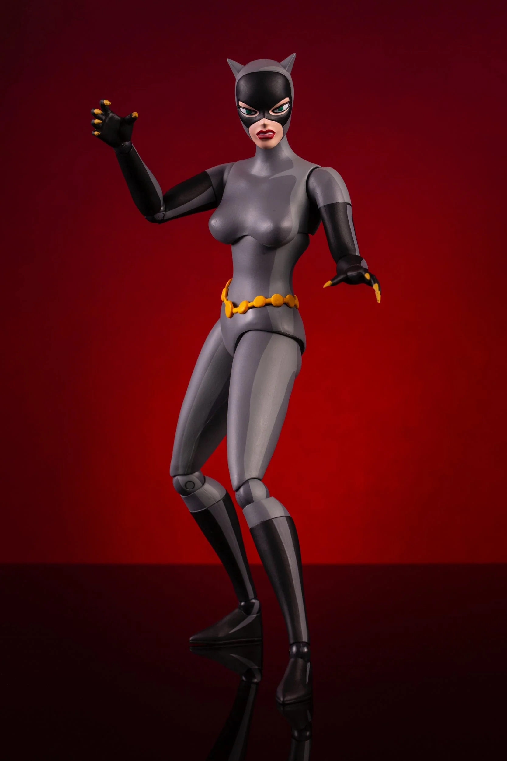397-batman-the-animated-series-catwoman-1-6-scale-figure-regular-edition-19.webp Batman: The Animated Series - Catwoman 1/6 Scale Figure - Regular Edition