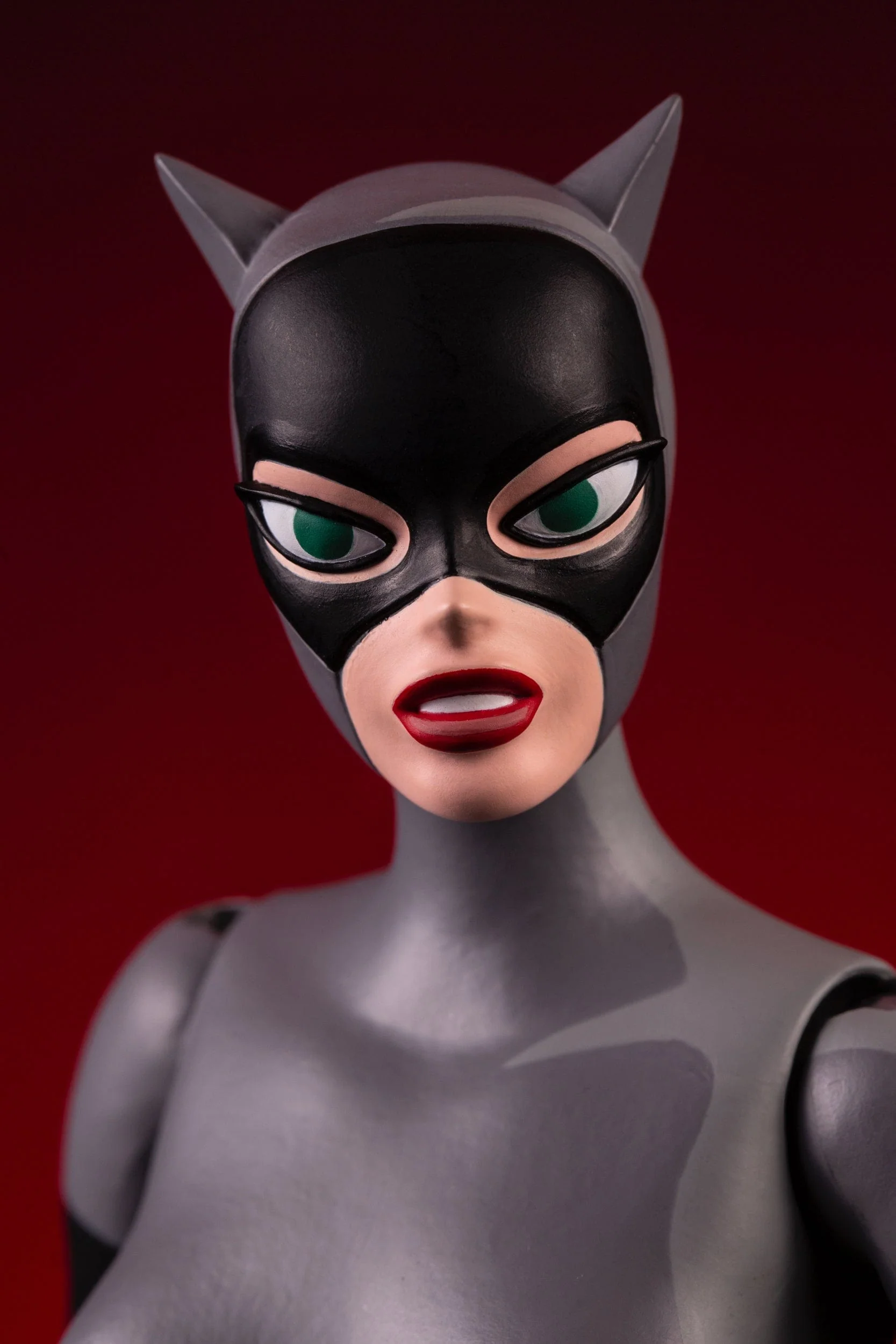 397-batman-the-animated-series-catwoman-1-6-scale-figure-regular-edition-8.webp Batman: The Animated Series - Catwoman 1/6 Scale Figure - Regular Edition