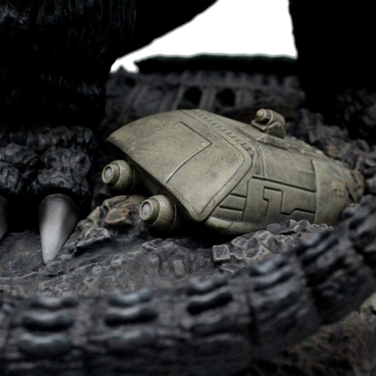 73-godzilla-89-premium-scale-statue-8.webp Godzilla 89 Premium Scale Statue