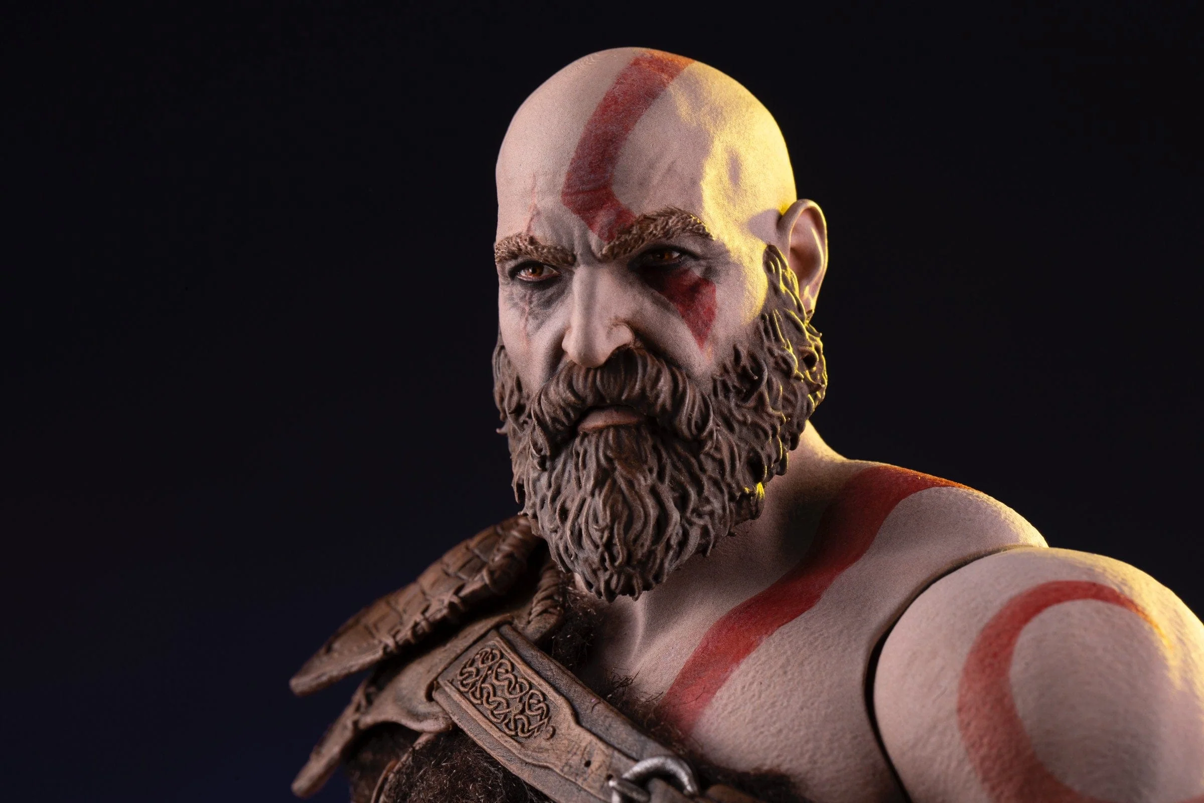 God Of War – Kratos 1/6 Scale Deluxe Figure Exclusive