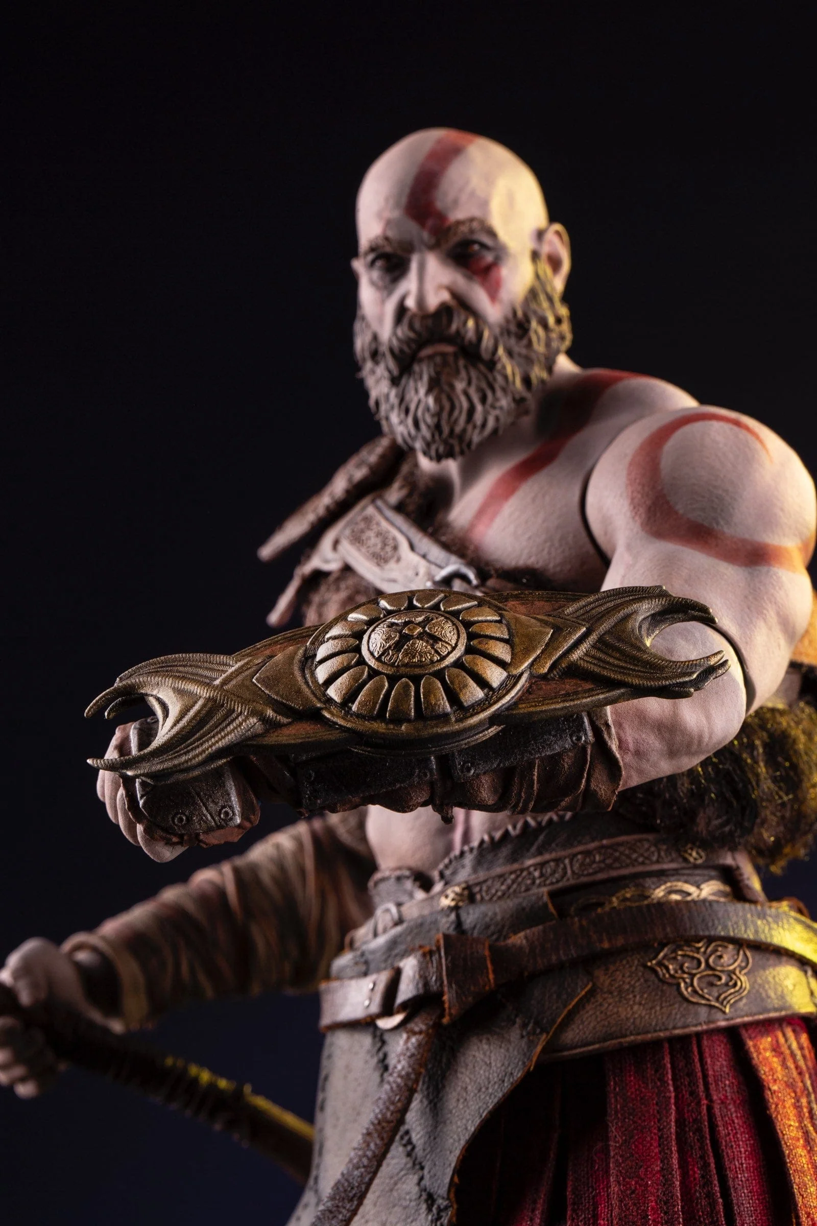 God Of War – Kratos 1/6 Scale Deluxe Figure